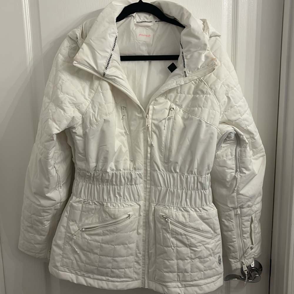 Bright white FP Movement Ski Coat - PERFECT condition worn x1, size L